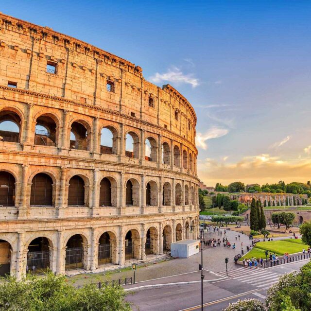 https://gateway-travel.com/wp-content/uploads/2018/09/rome_01-640x640.jpg