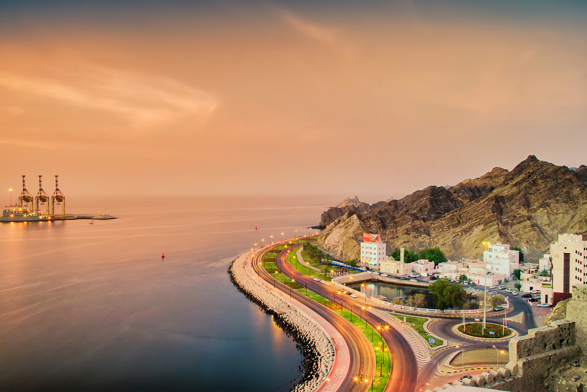 https://www.gateway-travel.com/wp-content/uploads/2022/10/Oman-5.jpg