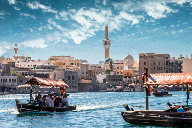 Classic Dubai multilingual city tour