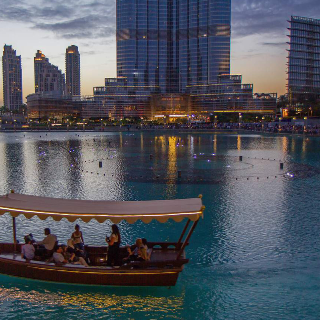 Dubai Fountain Show and Lake Ride