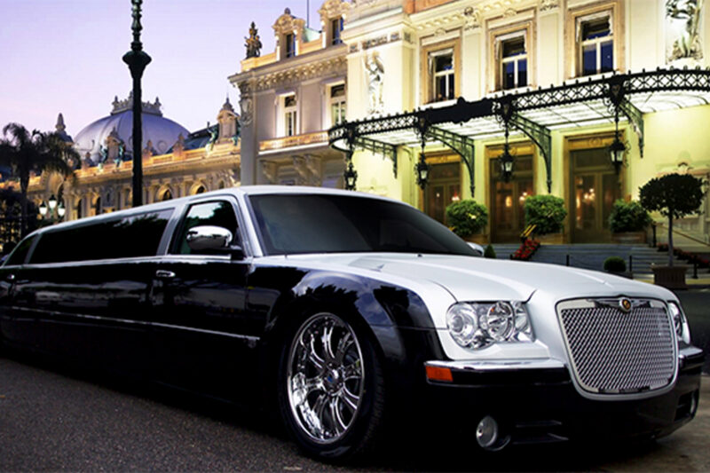 Lincoln Limo ride Dubai